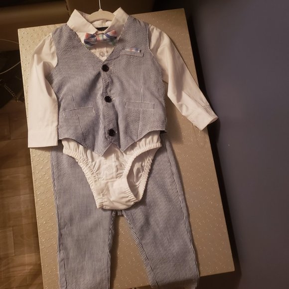 Andy & Evan Seersucker Bodysuit, Vest & Pant Set and Suspender Set 12-18 Months